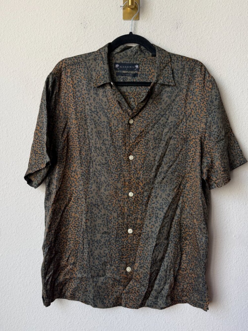 ALLSAINTS Blindspot Relaxed Fit Camp Shirt in Leopard Size S - Picture 2 of 6